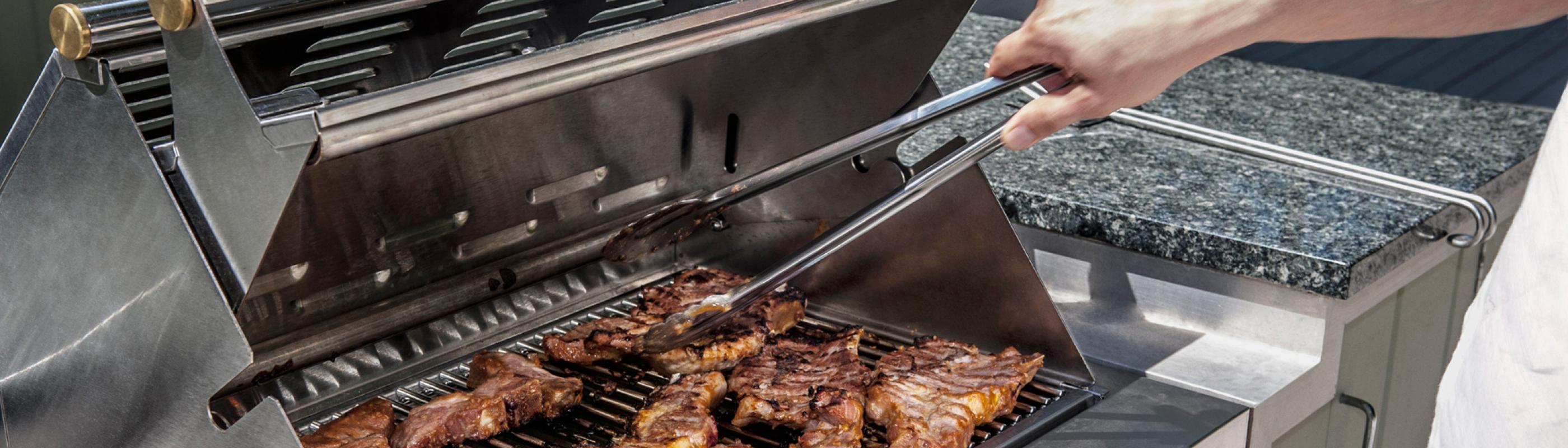 Outdoor grill and barbeque repair